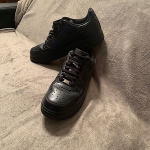 NIKE AIRFORCE ONE LOW